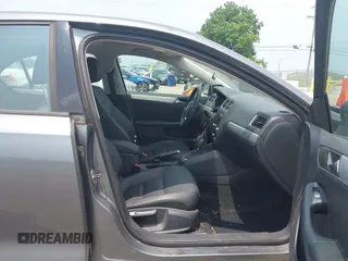 2012 Volkswagen Jetta TDI w/Premium & Nav with VIN 3VWLL7AJ7CM120526, listed as a IAAI auction lot 42494136 with 149,202 mi miles and . Bid and sale history available at DreamBid. Image 5.