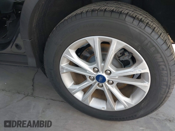 2019 Ford Escape SE with VIN 1FMCU0GD3KUA71923, listed as a IAAI auction lot 41801956 with 25,602 mi miles. Bid and sale history available at carsss.com. Image 20.