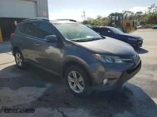 2015 Toyota RAV4 XLE with VIN 2T3WFREV2FW161567, listed as a Copart auction lot 44438345 with 71,169 mi miles and Clean Title. Bid and sale history available at carsss.com. Image 4.