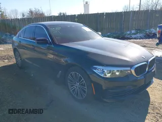 2020 BMW 5 Series 530i xDrive z VIN WBAJR7C08LWW64866, wystawiony jako IAAI lot #41331762 z przebiegiem 91 667 mil mil oraz . Historia ofert i sprzedaży dostępna na DreamBid. Obrazek 1.