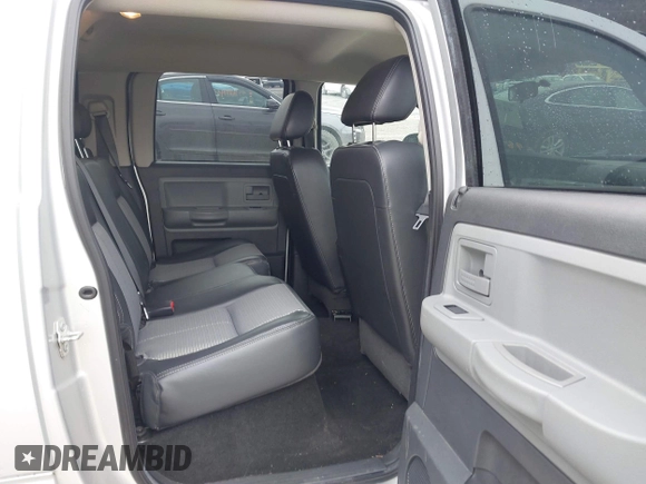 2009 Dodge Dakota with VIN 1D3HW78P99S805984, listed as a IAAI auction lot 41798436 with 76,880 mi miles and . Bid and sale history available at DreamBid. Image 8.