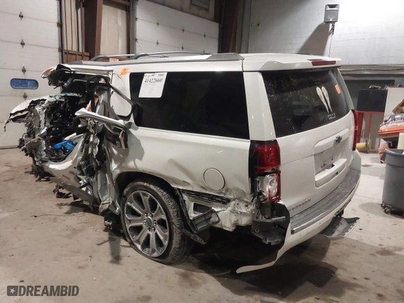 2017 Chevrolet Suburban Premier with VIN 1GNSKJKC6HR402877, listed as a IAAI auction lot 41422660 with 117,736 mi miles. Bid and sale history available at carsss.com. Image 3.