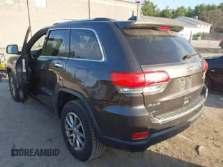 2015 Jeep Grand Cherokee Limited with VIN 1C4RJFBG8FC638117, listed as a IAAI auction lot 42092893 with 198,990 mi miles. Bid and sale history available at carsss.com. Image 3.