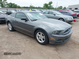 2013 Ford Mustang V6 with VIN 1ZVBP8AM7D5272040, listed as a IAAI auction lot 42407314 with 64,258 mi miles and . Bid and sale history available at DreamBid. Image 1.