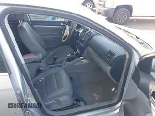 2006 Volkswagen Jetta 2.5L с VIN 3VWRF71K36M693325, выставлен на аукционе IAAI как лот 42101003 с пробегом 356 498 миль миль и . История ставок и продаж доступна на DreamBid. Изображение 5.