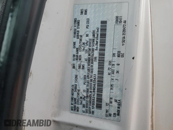 2009 Ford Econoline Passenger XL z VIN 1FBSS31L69DA15433, wystawiony jako Copart lot #59523185 z przebiegiem 338 840 mil mil oraz Czysty tytuł • Clean title. Historia ofert i sprzedaży dostępna na DreamBid. Obrazek 13.