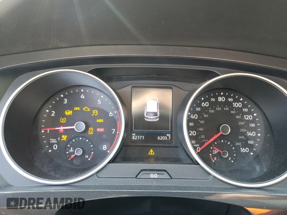 2018 Volkswagen Tiguan S z VIN 3VV0B7AX8JM124256, wystawiony jako Copart lot #53626695 z przebiegiem 82 171 mil mil oraz Szkoda całkowita • Salvage title. Historia ofert i sprzedaży dostępna na DreamBid. Obrazek 9.
