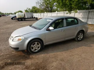 2007 Chevrolet Cobalt LT z VIN 1G1AL55F177128005, wystawiony jako Copart lot #58946445 z przebiegiem 153 914 mil mil oraz Czysty tytuł • Clean title. Historia ofert i sprzedaży dostępna na DreamBid. Obrazek 1.