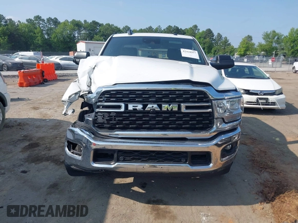 2022 Ram 2500 Tradesman with VIN 3C6UR4HJ2NG208791, listed as a IAAI auction lot 42428957 with 70,960 mi miles and . Bid and sale history available at DreamBid. Image 12.