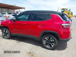 2018 Jeep Compass Trailhawk z VIN 3C4NJDDB3JT230514, wystawiony jako IAAI lot #42270703 z przebiegiem 86 696 mil mil oraz . Historia ofert i sprzedaży dostępna na DreamBid. Obrazek 15.