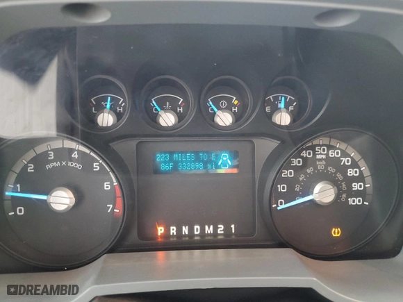 2013 Ford Super Duty F-250 SRW XL with VIN 1FT7W2A62DEB24677, listed as a Copart auction lot 78168474 with 332,898 mi miles and Clean Title. Bid and sale history available at carsss.com. Image 9.