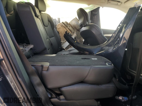 2024 Volvo XC90 Core Bright Theme with VIN YV4L12PK8R1185755, listed as a Copart auction lot 78239984 with 4,946 mi miles and Salvage Title. Bid and sale history available at carsss.com. Image 12.