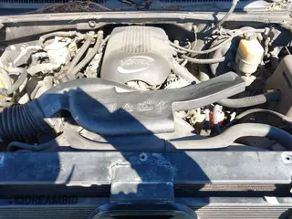 2002 Chevrolet Suburban LT with VIN 3GNFK16Z52G264577, listed as a IAAI auction lot 41881062 with 321,321 mi miles. Bid and sale history available at carsss.com. Image 10.
