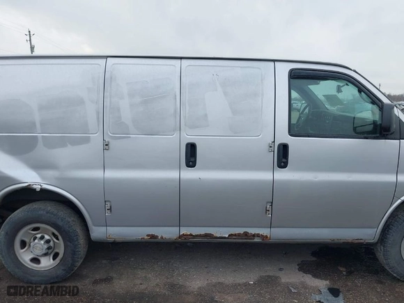 2012 Chevrolet Express Cargo Van with VIN 1GCWGFCA3C1149661, listed as a IAAI auction lot 41676276 with 166,309 mi miles. Bid and sale history available at carsss.com. Image 13.