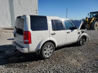2006 Land Rover LR3 HSE with VIN SALAG25446A388269, listed as a Copart auction lot 88364555 with 130,517 mi miles and Salvage Title. Bid and sale history available at carsss.com. Image 3.