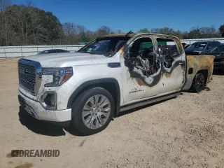 2022 GMC Sierra 1500 Limited Denali with VIN 3GTU9FEL6NG177622, listed as a Copart auction lot 43351834 with 0 mi miles and Salvage Title. Bid and sale history available at carsss.com. Image 1.