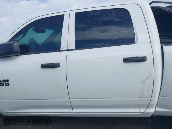 2016 Ram 1500 Express z VIN 3C6RR6KT6GG197843, wystawiony jako IAAI lot #41684798 z przebiegiem 114 026 mil mil oraz . Historia ofert i sprzedaży dostępna na DreamBid. Obrazek 15.