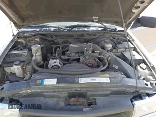 2000 Chevrolet Blazer LT with VIN 1GNDT13W2Y2196092, listed as a IAAI auction lot 42422295 with 153,780 mi miles and . Bid and sale history available at DreamBid. Image 10.