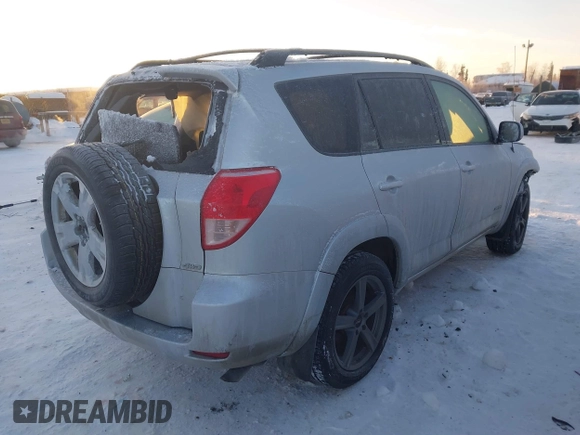 2007 Toyota RAV4 Sport with VIN JTMBK32V175015486, listed as a IAAI auction lot 41336759 with 210,870 mi miles. Bid and sale history available at carsss.com. Image 4.