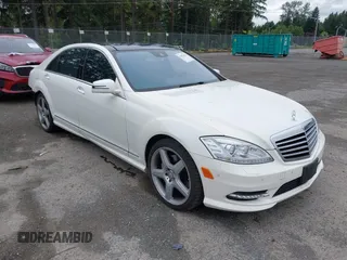 2013 Mercedes-Benz S 550 with VIN WDDNG9EB8DA527614, listed as a IAAI auction lot 42592337 with 71,423 mi miles and . Bid and sale history available at DreamBid. Image 1.