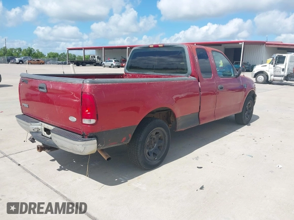 1999 Ford F-250 with VIN 1FTPX27W3XKC13331, listed as a IAAI auction lot 42808366 with Not provided miles and . Bid and sale history available at DreamBid. Image 4.