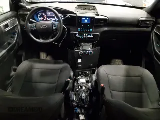 2024 Ford Police Interceptor Utility z VIN 1FM5K8AB5RGA03412, wystawiony jako Copart lot #51789875 z przebiegiem 7756 mil mil oraz Szkody całkowita. Historia ofert i sprzedaży dostępna na DreamBid. Obrazek 8.