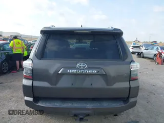 2014 Toyota 4Runner SR5 z VIN JTEZU5JR0E5071498, wystawiony jako IAAI lot #42050372 z przebiegiem 109 448 mil mil oraz . Historia ofert i sprzedaży dostępna na DreamBid. Obrazek 16.