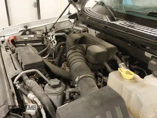 2013 Ford F-150 XLT z VIN 1FTFW1E64DFD13079, wystawiony jako IAAI lot #41985763 z przebiegiem 126 546 mil mil oraz . Historia ofert i sprzedaży dostępna na DreamBid. Obrazek 19.