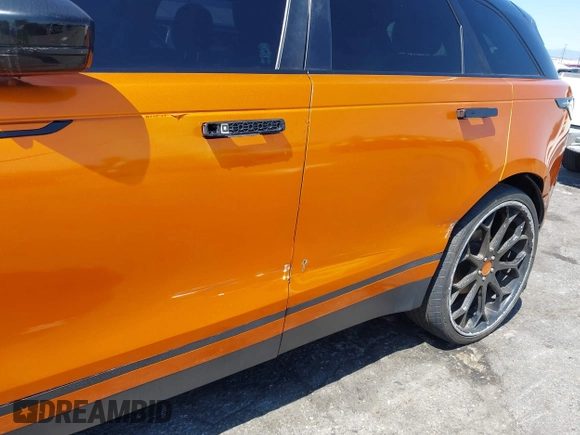 2019 Land Rover Range Rover Velar with VIN SALYA2EX5KA791312, listed as a IAAI auction lot 42224797 with 114,048 mi miles and . Bid and sale history available at DreamBid. Image 17.