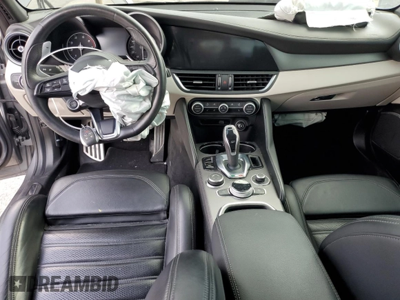 2020 Alfa Romeo Giulia Ti with VIN ZARFANBN6L7625405, listed as a Copart auction lot 70593352 with 31,047 mi miles. Bid and sale history available at carsss.com. Image 8.