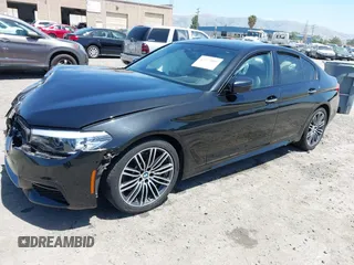 2018 BMW 5 Series 530i z VIN WBAJA5C51JWA56680, wystawiony jako IAAI lot #42273066 z przebiegiem 39 789 mil mil oraz . Historia ofert i sprzedaży dostępna na DreamBid. Obrazek 17.