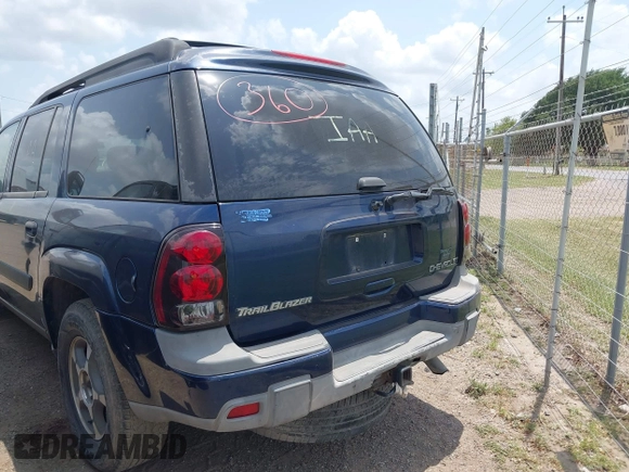 2004 Chevrolet TrailBlazer EXT LT with VIN 1GNES16S846225582, listed as a IAAI auction lot 42131532 with Not Provided miles. Bid and sale history available at carsss.com. Image 3.