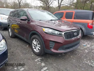 2020 Kia Sorento LX V6 with VIN 5XYPG4A53LG632551, listed as a IAAI auction lot 41878365 with 149,708 mi miles. Bid and sale history available at carsss.com. Image 1.