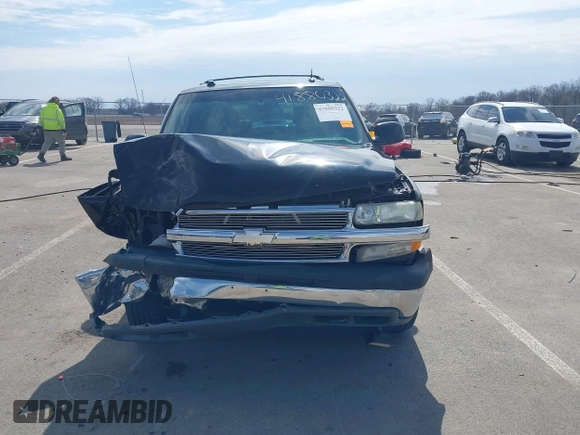 2005 Chevrolet Tahoe Z71 z VIN 1GNEK13T45R111138, wystawiony jako IAAI lot #41880322 z przebiegiem Nie podano mil oraz . Historia ofert i sprzedaży dostępna na DreamBid. Obrazek 12.