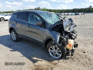 2017 Ford Escape SE z VIN 1FMCU0GD2HUA57505, wystawiony jako Copart lot #54814185 z przebiegiem 121 540 mil mil oraz Szkoda całkowita • Salvage title. Historia ofert i sprzedaży dostępna na DreamBid. Obrazek 4.