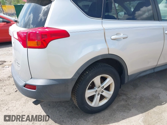 2013 Toyota RAV4 XLE with VIN JTMRFREV1DD002160, listed as a IAAI auction lot 42096185 with 195,042 mi miles. Bid and sale history available at carsss.com. Image 6.