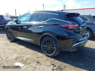 2023 Nissan Murano SL with VIN 5N1AZ2CS9PC104672, listed as a IAAI auction lot 41697937 with 135,285 mi miles. Bid and sale history available at carsss.com. Image 3.