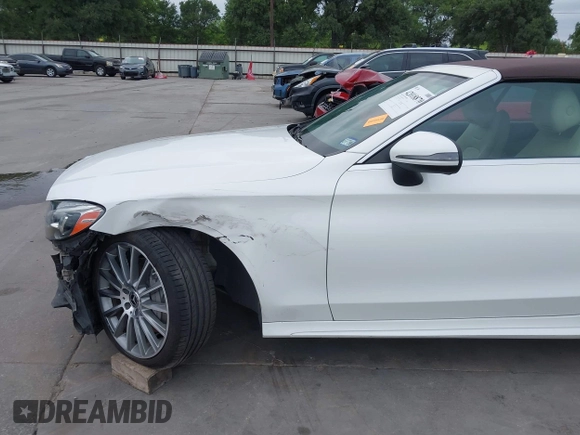 2017 Mercedes-Benz C 300 with VIN WDDWK4JB9HF529814, listed as a IAAI auction lot 42018870 with 39,062 mi miles and . Bid and sale history available at DreamBid. Image 18.