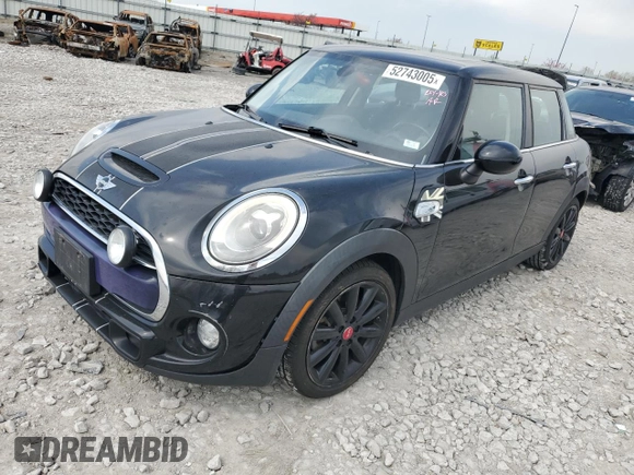 2016 MINI Hardtop 4 Door S z VIN WMWXU3C51G2B67610, wystawiony jako Copart lot #52743005 z przebiegiem 160 434 mil mil oraz Szkoda całkowita • Salvage title. Historia ofert i sprzedaży dostępna na DreamBid. Obrazek 1.