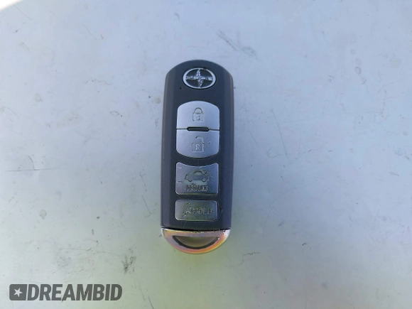 2016 Scion iA z VIN 3MYDLBZV4GY140248, wystawiony jako IAAI lot #42282531 z przebiegiem 72 644 mil mil oraz . Historia ofert i sprzedaży dostępna na DreamBid. Obrazek 11.