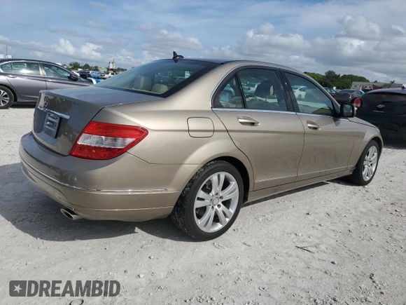 2008 Mercedes-Benz C 300 Sport с VIN WDDGF54X98F052663, выставлен на аукционе Copart как лот 60265725 с пробегом 82 912 миль миль и Списание • Salvage title. История ставок и продаж доступна на DreamBid. Изображение 3.