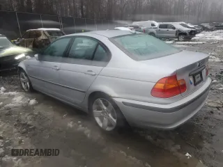 2004 BMW 3 Series 325i with VIN WBAET37464NH04736, listed as a Copart auction lot 44700895 with 219,460 mi miles and Salvage Title. Bid and sale history available at carsss.com. Image 2.