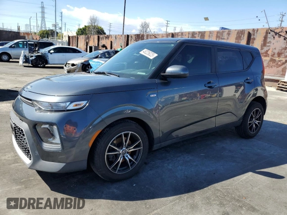 2020 Kia Soul S with VIN KNDJ23AUXL7716918, listed as a Copart auction lot 48226025 with 65,249 mi miles and Salvage Title. Bid and sale history available at DreamBid. Image 1.
