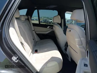 2021 BMW X5 xDrive45e with VIN 5UXTA6C02M9F88978, listed as a IAAI auction lot 42201563 with 23,339 mi miles and . Bid and sale history available at DreamBid. Image 8.