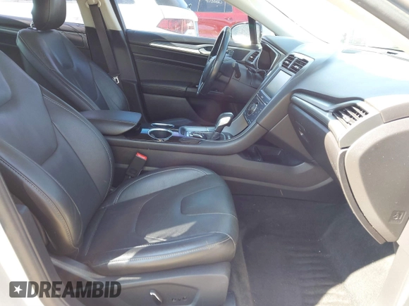 2014 Ford Fusion Titanium Hybrid with VIN 3FA6P0RU9ER147443, listed as a IAAI auction lot 41739540 with 146,359 mi miles. Bid and sale history available at carsss.com. Image 5.