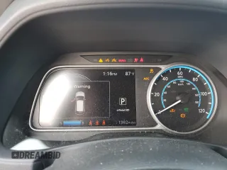 2025 Nissan LEAF S z VIN 1N4AZ1BV3SC550633, wystawiony jako Copart lot #45457115 z przebiegiem 1 982 mil mil oraz Szkoda całkowita • Salvage title. Historia ofert i sprzedaży dostępna na DreamBid. Obrazek 9.