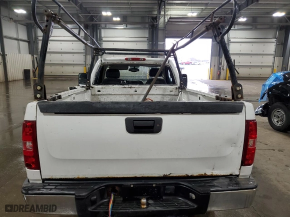 2007 Chevrolet Silverado 1500 Classic Work Truck with VIN 1GCEC14X37Z643166, listed as a Copart auction lot 52573865 with 217,212 mi miles and Clean Title. Bid and sale history available at carsss.com. Image 10.