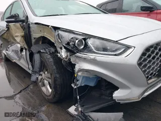 2019 Hyundai Sonata Sport with VIN 5NPE34AF4KH783417, listed as a IAAI auction lot 41555766 with 40,634 mi miles. Bid and sale history available at carsss.com. Image 12.