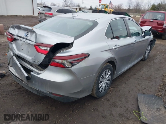 2022 Toyota Camry Hybrid LE with VIN 4T1C31AK4NU582044, listed as a IAAI auction lot 41496677 with 52,991 mi miles. Bid and sale history available at carsss.com. Image 4.