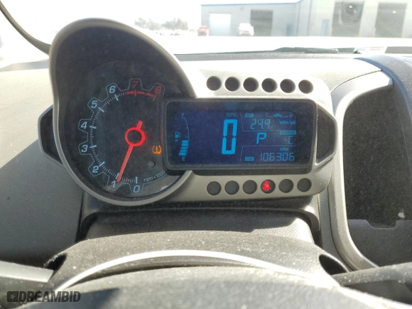 2014 Chevrolet Sonic LT with VIN 1G1JC5SH0E4196641, listed as a Copart auction lot 46941145 with 106,306 mi miles and Salvage Title. Bid and sale history available at carsss.com. Image 9.